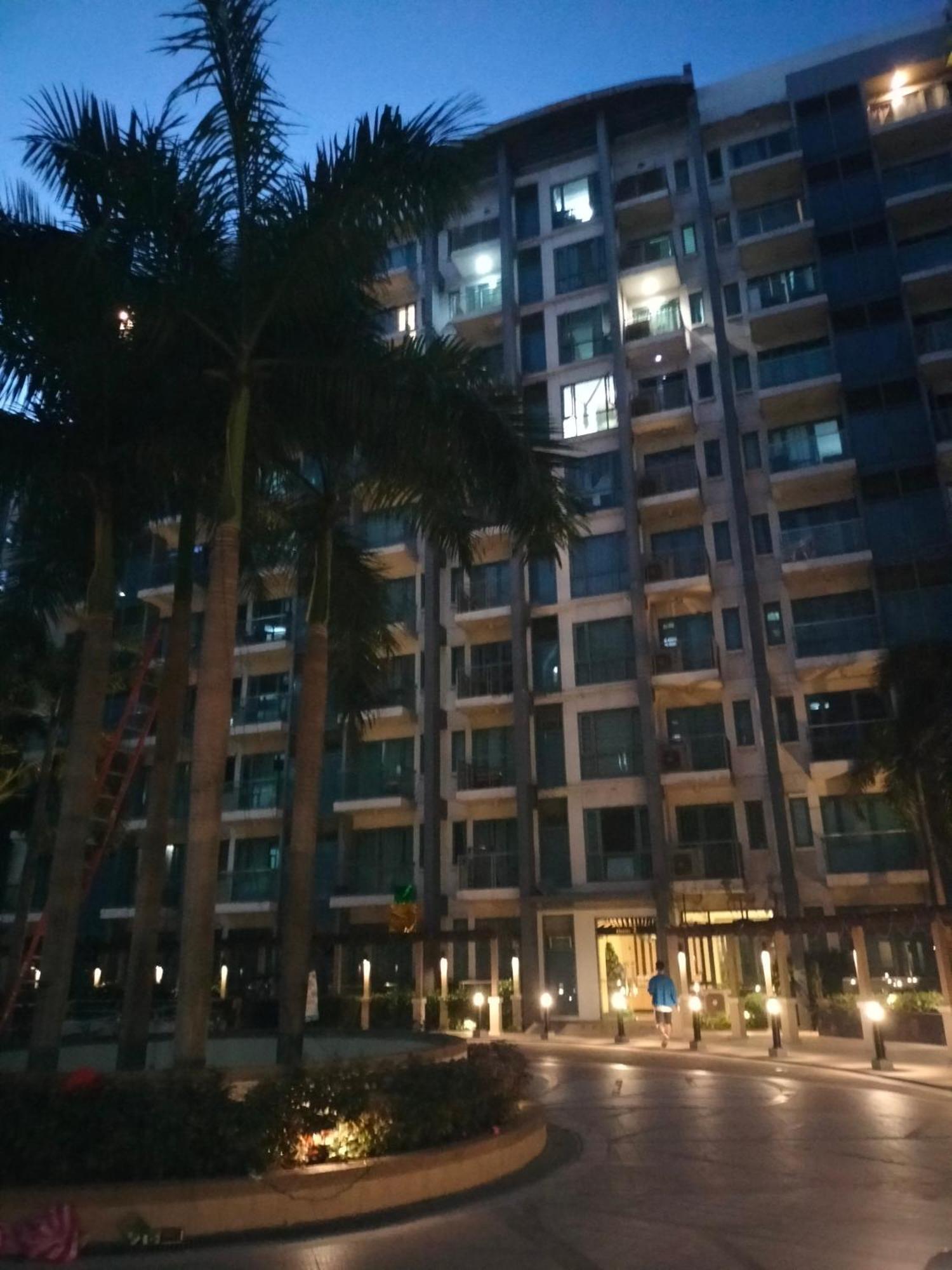 Rqui Condotel Newport Pasay Extérieur photo